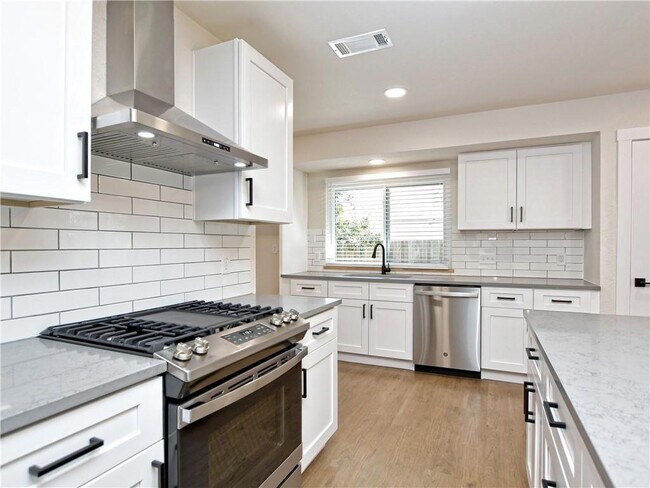 property at 11711 Oak Knoll Dr