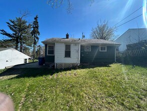 1942 Rookwood Rd in Cleveland, OH - Building Photo - Building Photo
