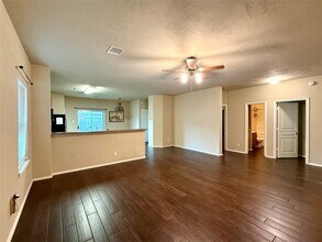 6707 Enchanted Crest Dr in Katy, TX - Building Photo - Building Photo