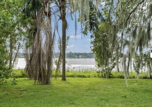 1004 W Lake Martha Dr NE in Winter Haven, FL - Building Photo - Building Photo