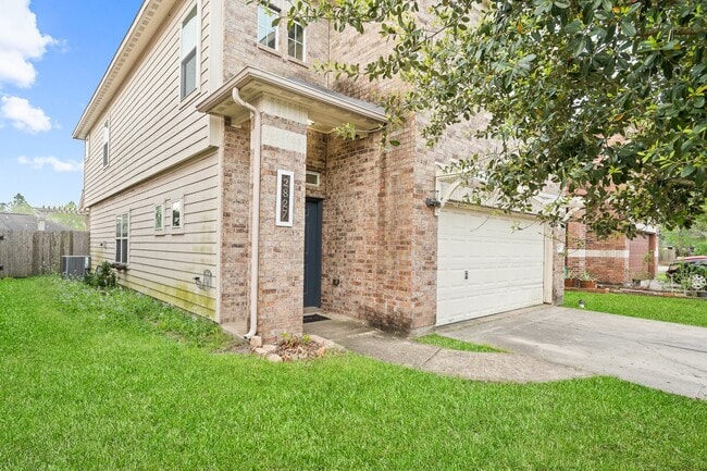 property at 2827 Arica Ln