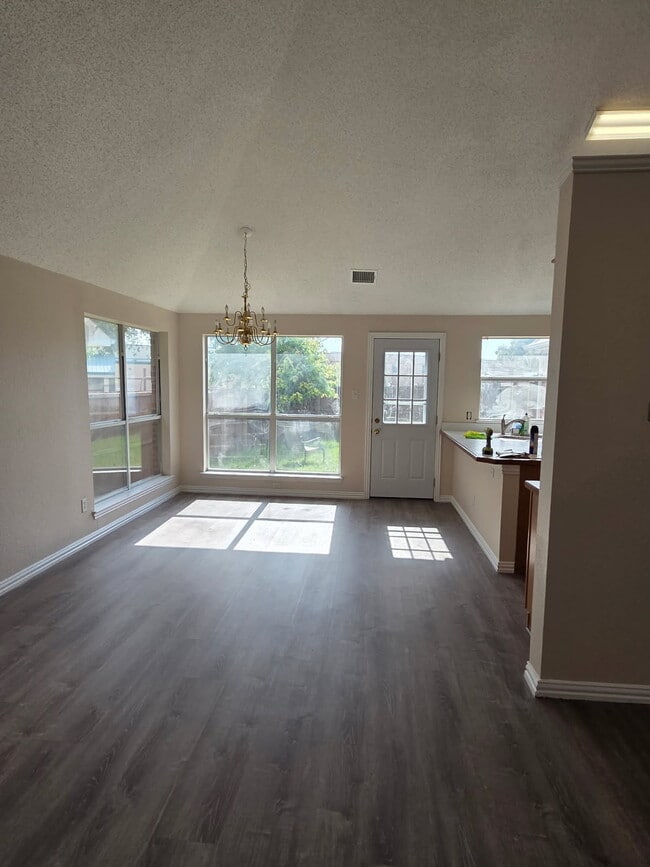 property at 2405 Shinnery Oak Dr