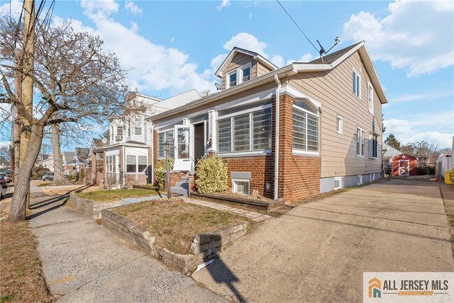 76 Andrew St in Hamilton Township, NJ - Building Photo - Building Photo