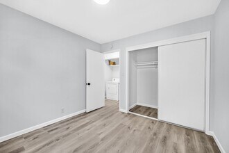 3042 Maple Ave in Oakland, CA - Building Photo - Building Photo