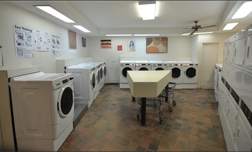 56 Saint Germain St, Unit 34-1 in Boston, MA - Building Photo - Building Photo