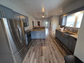 602 W Lee St in Enterprise, AL - Building Photo - Building Photo