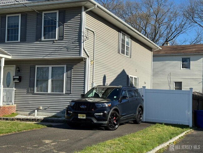 202 Runyon Ave in Middlesex, NJ - Building Photo - Building Photo