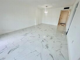 15600 NW 7th Ave in Miami, FL - Building Photo