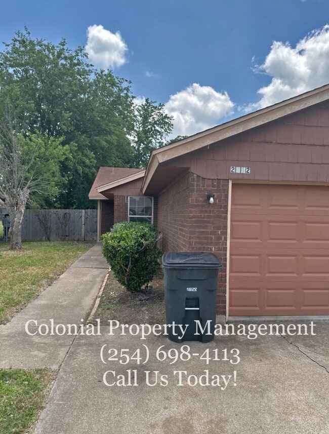 property at 2112 Spicewood Dr