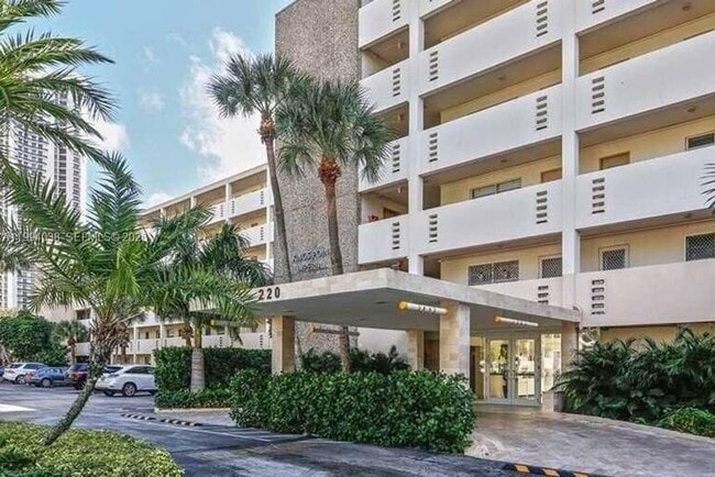 property at 220 Kings Point Dr