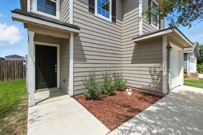 6031 Southern Vis in San Antonio, TX - Foto de edificio - Building Photo