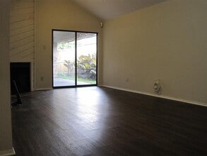 6478 Argo St in Dallas, TX - Building Photo - Building Photo