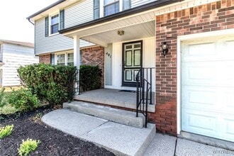 481 Sagewood Terrace in Buffalo, NY - Building Photo - Building Photo
