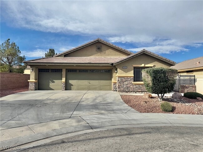 5805 Hawkeye Bell St