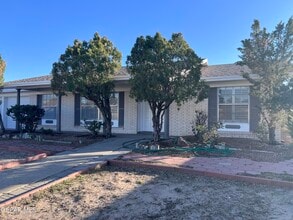 10524 Candlewood Ave in El Paso, TX - Building Photo - Building Photo