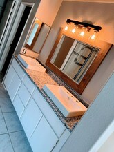 31338 Frans Hals Dr in Winchester, CA - Building Photo - Building Photo