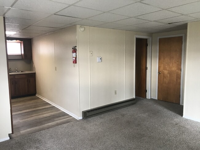 611 Lincoln Way W in Chambersburg, PA - Building Photo - Building Photo