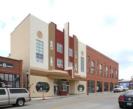 Vogue in Lee's Summit, MO - Building Photo - Building Photo