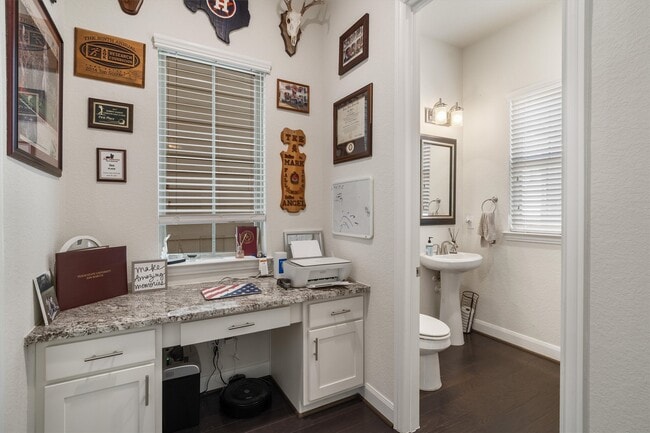 8917 Wind Springs Dr