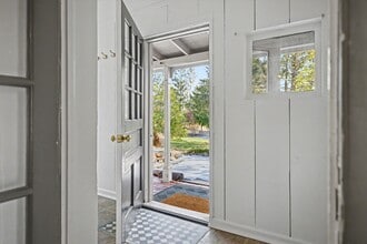 739 Sergeantsville Rd in Stockton, NJ - Building Photo - Building Photo