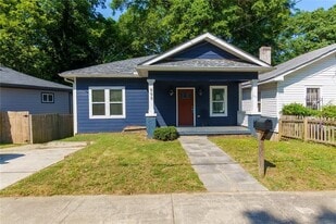 998 Mayson Turner Rd NW in Atlanta, GA - Building Photo