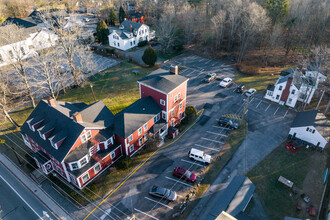 19 Main St in Durham, NH - Foto de edificio - Building Photo