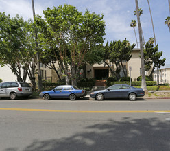 501 S Kingsley Dr in Los Angeles, CA - Foto de edificio - Building Photo