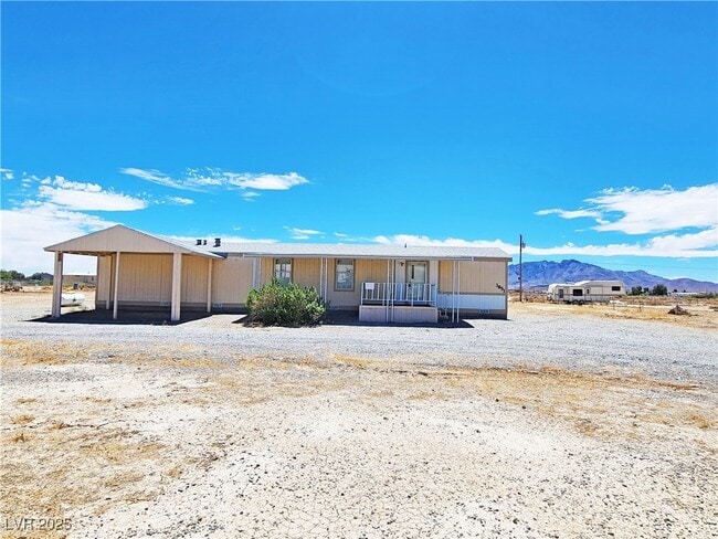 3851 W Donner St in Pahrump, NV - Building Photo - Building Photo