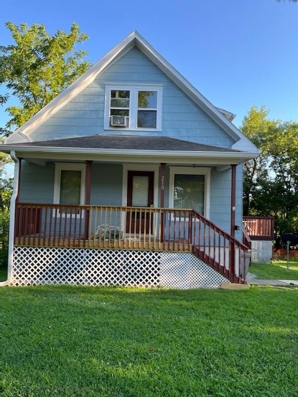 210 E Halsey St Maryville, MO Rentals