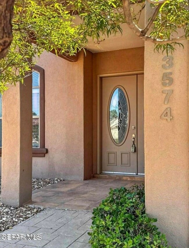 13574 Emerald Falls Dr in Horizon City, TX - Building Photo - Building Photo