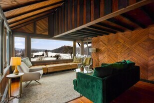 77 W Shore Trail in Sparta, NJ - Building Photo