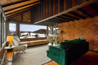 77 W Shore Trail in Sparta, NJ - Building Photo - Building Photo