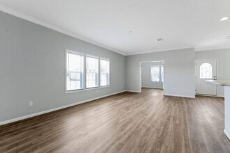 3337 Walden Shores Blvd in Lake Wales, FL - Building Photo - Building Photo