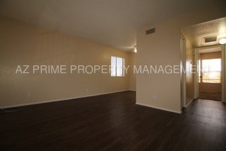 2266 W Ella St-Unit -206 in Mesa, AZ - Building Photo - Building Photo