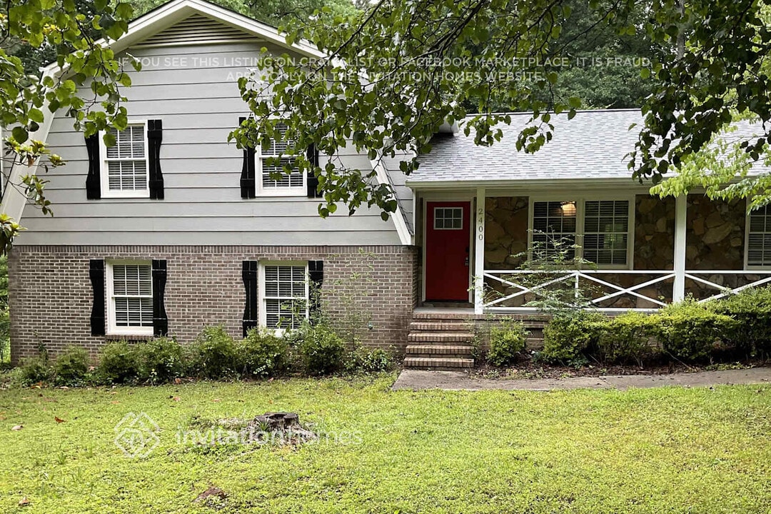 2400 Lansdowne Ct NW in Lawrenceville, GA - Building Photo