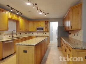 2309 Green Creek Dr in Arlington, TX - Building Photo - Building Photo