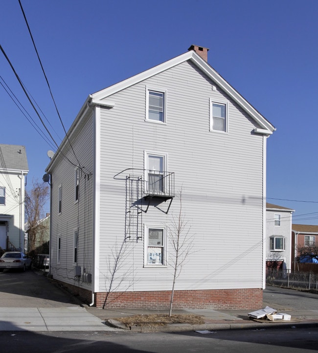 630-638 Wickenden St in Providence, RI - Building Photo - Building Photo