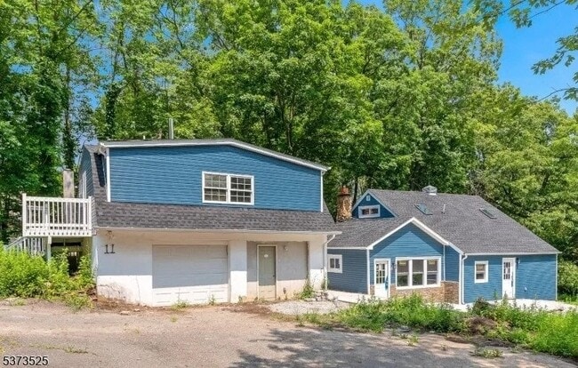 property at 11 Longview Trail