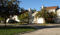 Hoffman Estates in Schaumburg, IL - Foto de edificio - Building Photo