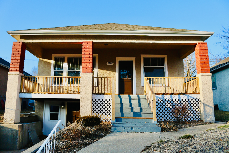 1112 Spruce St in Leavenworth, KS - Building Photo