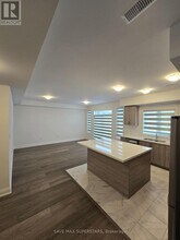 17 Barnyard Trl in Barrie, ON - Building Photo - Building Photo