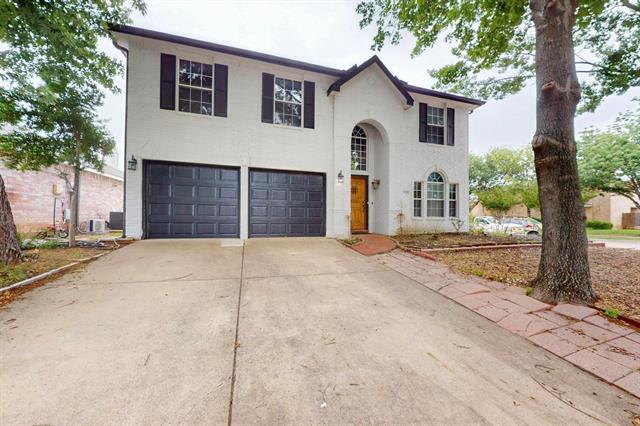property at 1330 Kensington Ct