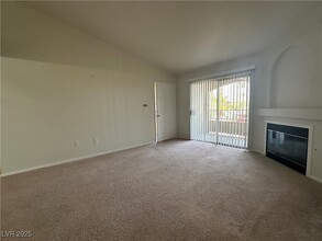 7885 W Flamingo Rd, Unit 2063 in Las Vegas, NV - Building Photo - Building Photo