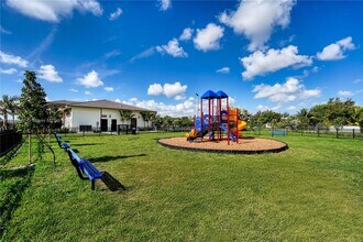 2481 NW 124th St in Miami, FL - Building Photo - Building Photo