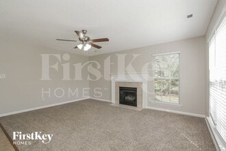 6051 Hedgecrest Pl in Charlotte, NC - Building Photo - Building Photo