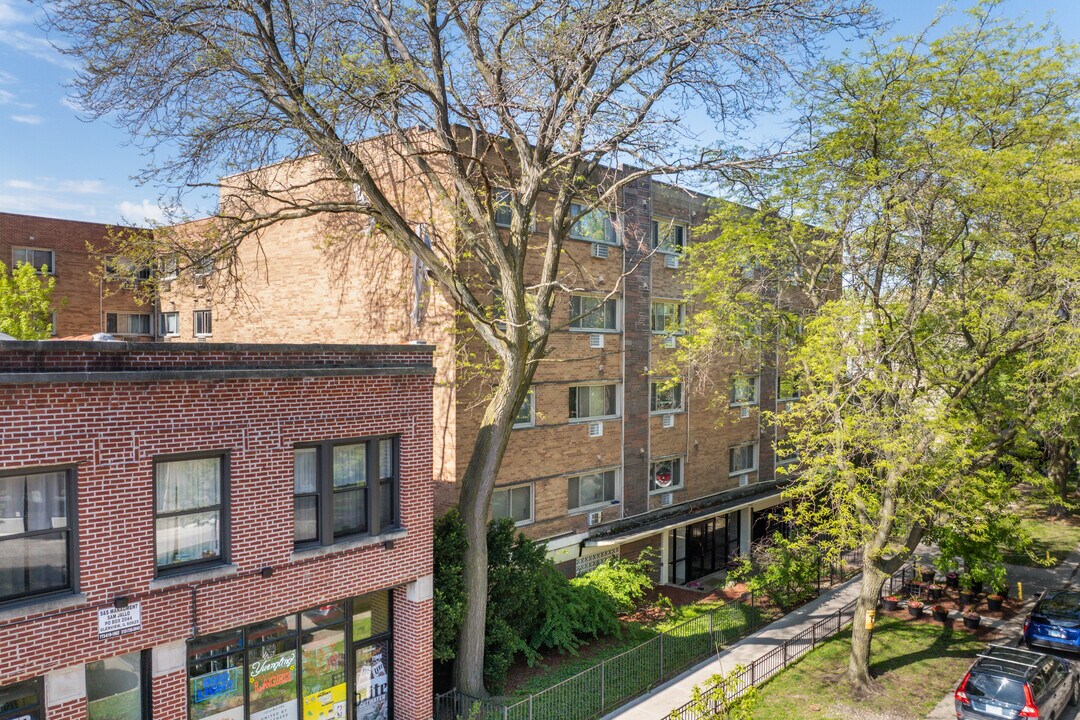 1415 W Lunt Ave in Chicago, IL - Building Photo