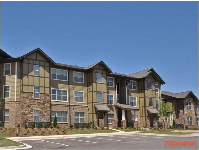 1836 Roswell St in Smyrna, GA - Building Photo