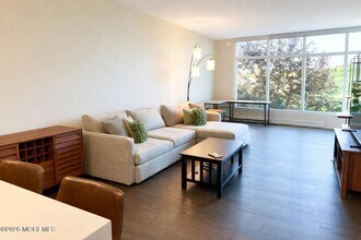 30 Melrose Terrace in Long Branch, NJ - Foto de edificio - Building Photo