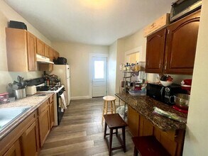 123 Winthrop St in Medford, MA - Building Photo - Building Photo