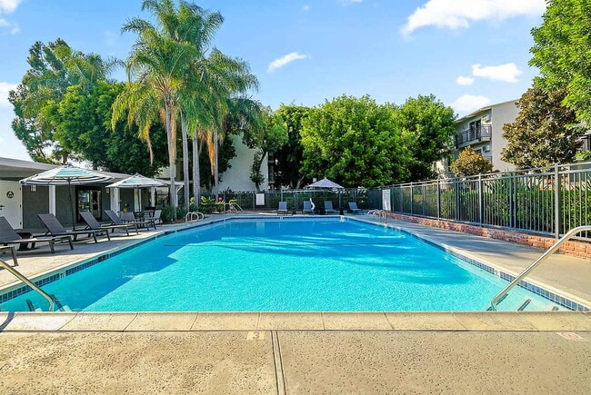 Haver Hill in Fullerton, CA - Foto de edificio - Building Photo